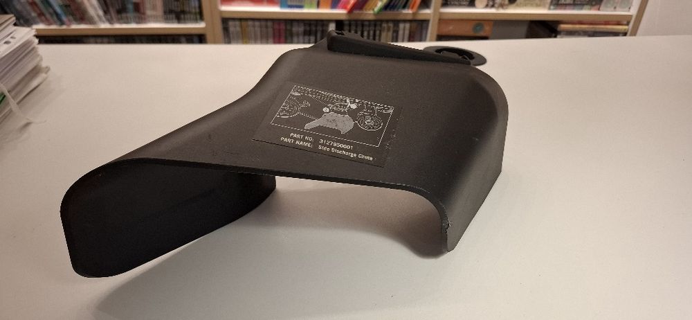 Boczny wyrzutnik do kosiarki