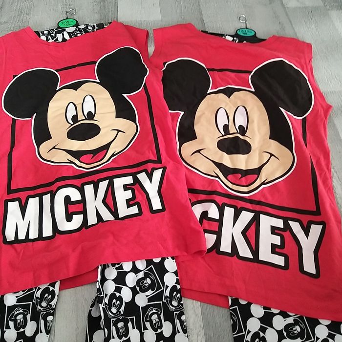 Leginsy i bluzka Mickey Mouse 140