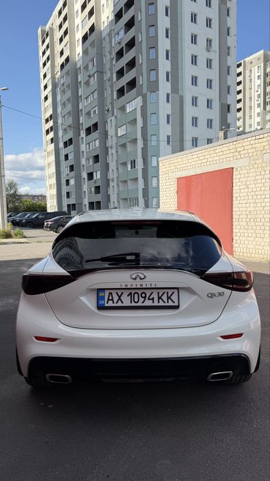 Infiniti QX30 2017 VIN SJKCH5CP8JA042954 фото оголошення 4 з 8