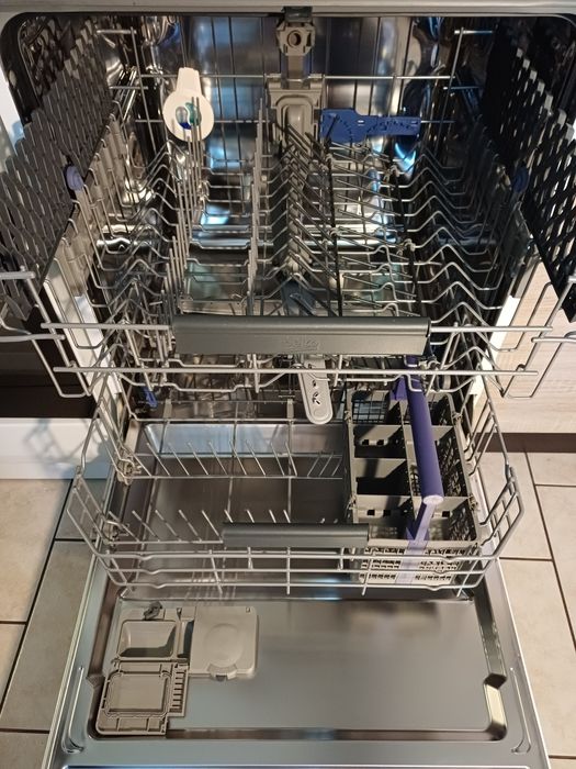 Zmywarka Beko DFN26220W – 12 kompletów, klasa A++, sprawna