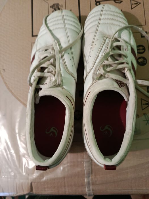 Футбольне взуття