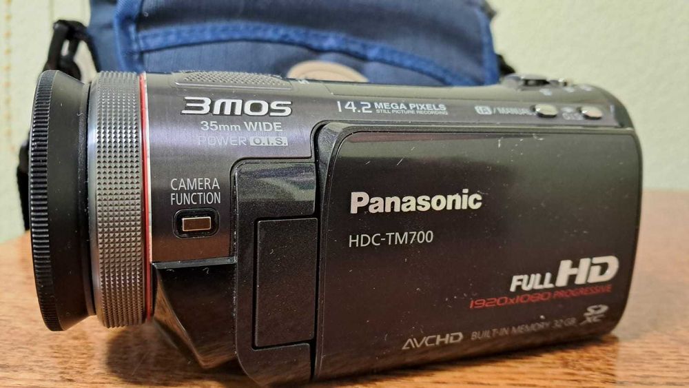 Відеокамера Panasonic