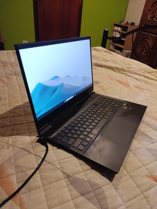 HP Victus 16-e0039np - Usado mas bom estado