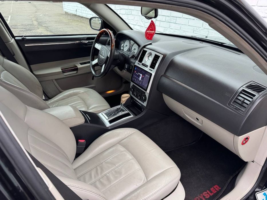 Chrysler 300C Car Invest Ukraine Лізинг