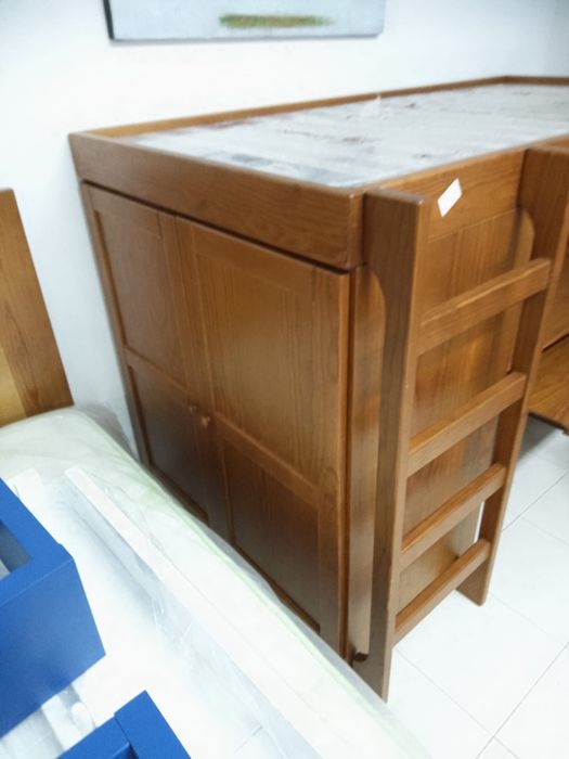 Cama de corpo e meio, beliche