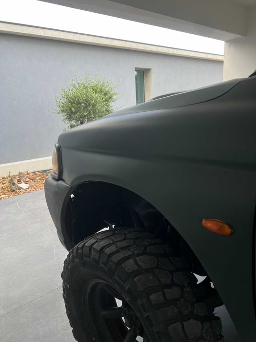 Mitsubishi Pagero 1999