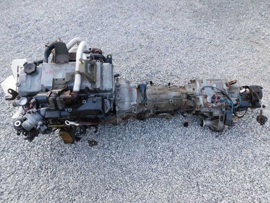 Silnik kpl pompa wtryski turbina Mitsubishi Pajero III 3.2 DI-D 01-06r