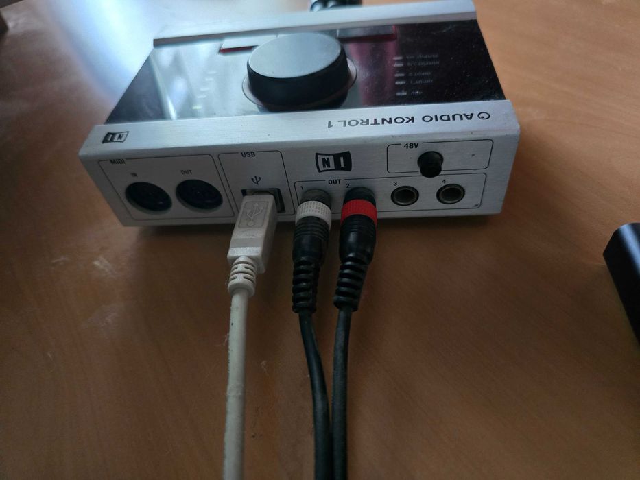 Аудіоінтерфейс Native Instruments Audio Kontrol 1 (Стан нової)