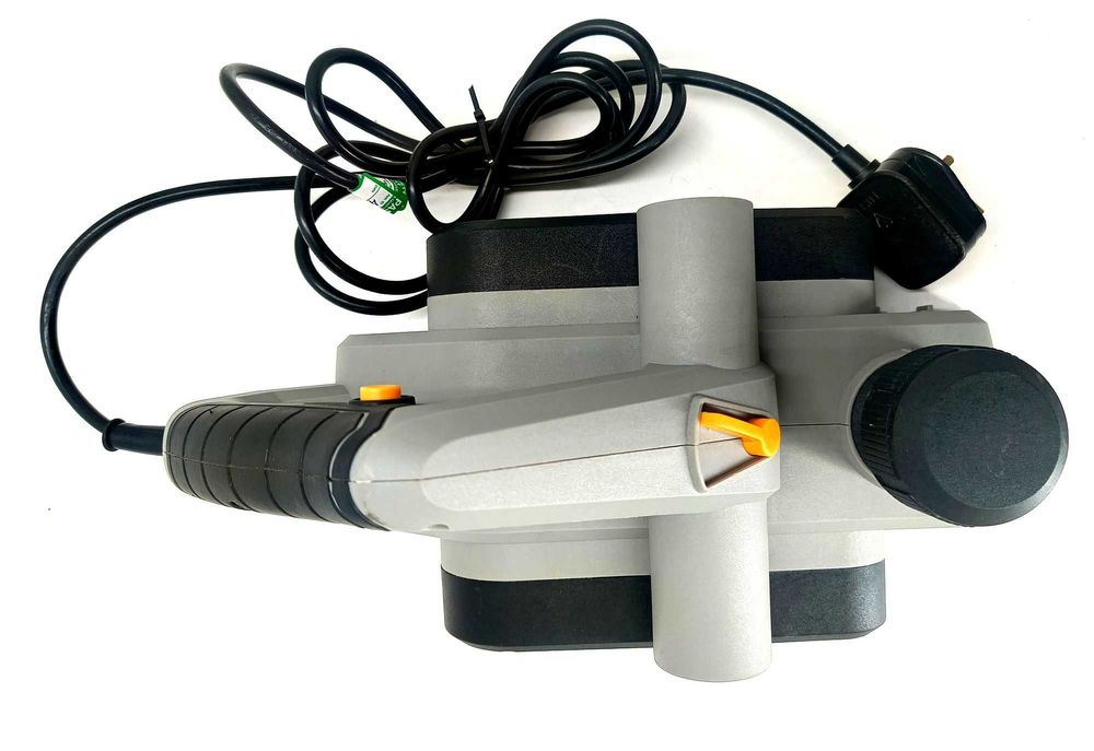 Strug elektryczny hebel titan ttb876pln 900w