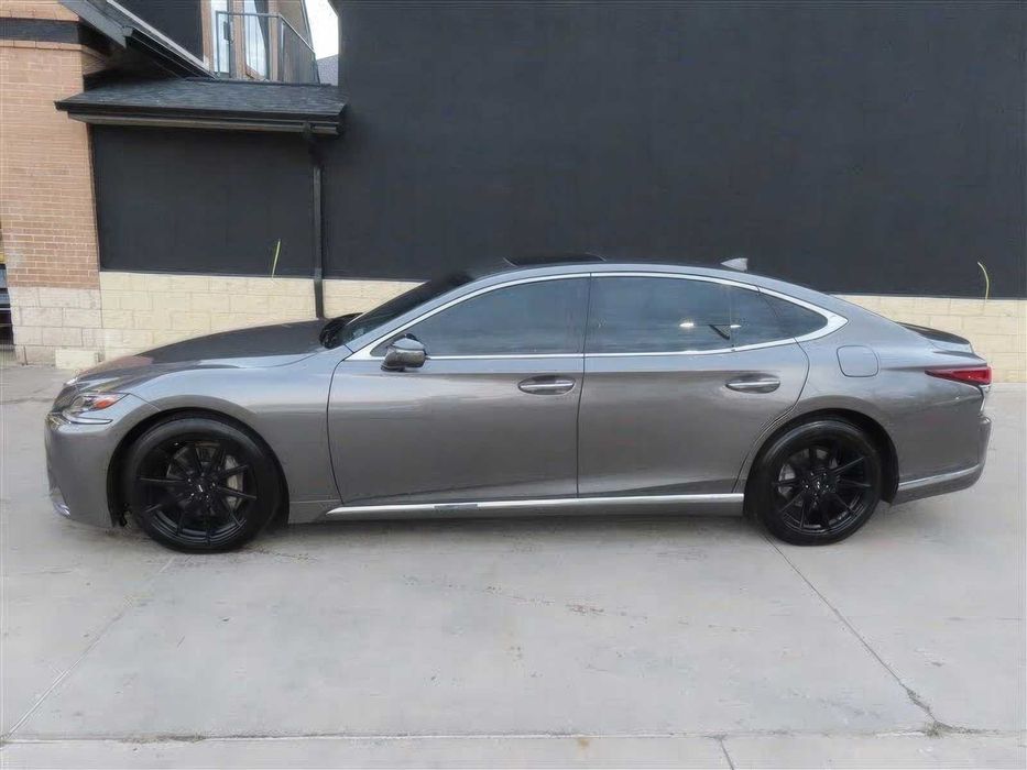 Lexus LS 500 F Sport      2019