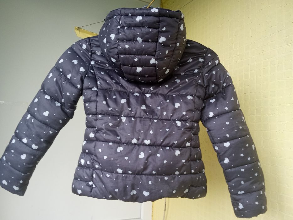 Демісезонна куртка для дівчинки,зріст 110см,курточка