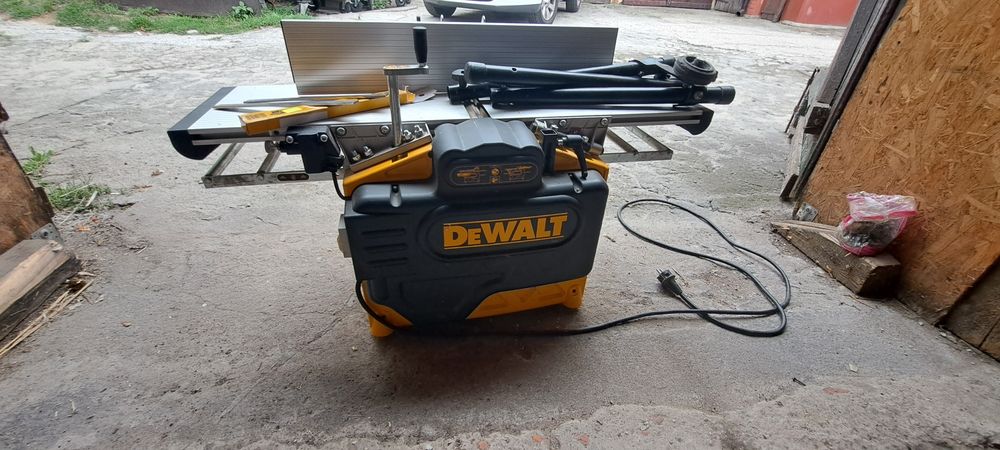 Strugarka grubościowa Dewalt