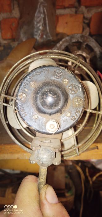 Вентилятор в кабіну трактора чи авто.