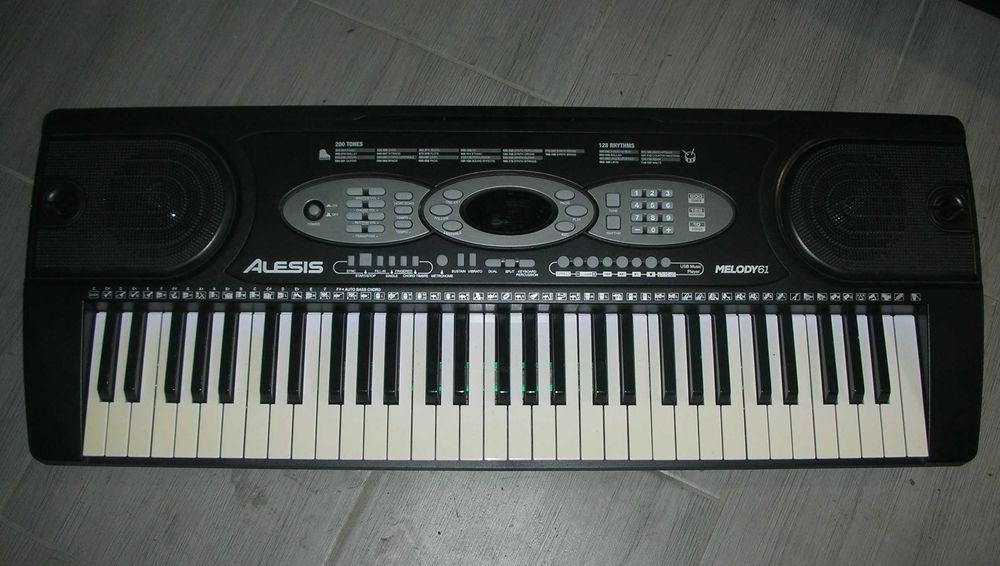 Keyboard Alesis 61 uzywany sprawny