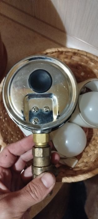 Манометр дм 93-100-1-м до 100 кПА  Антівібраційний