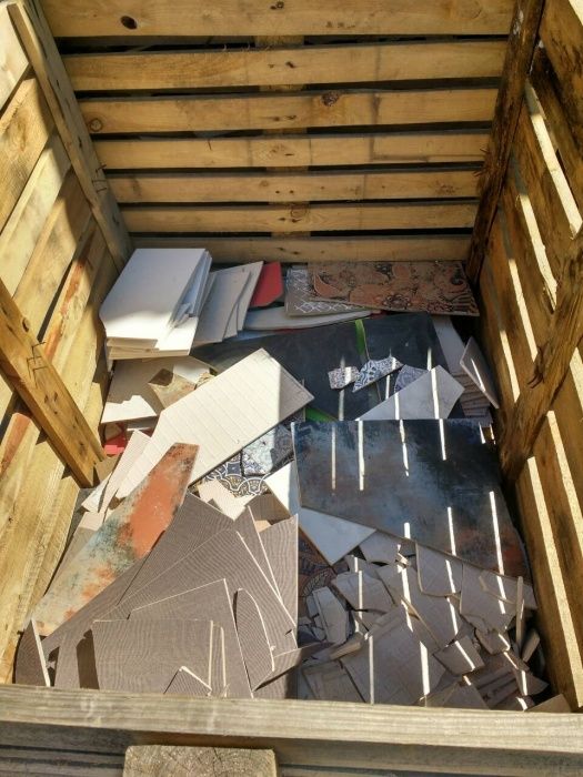 Ділові відходи плитки керамическая деловой бой , остатки:  ОТ 25 гриве