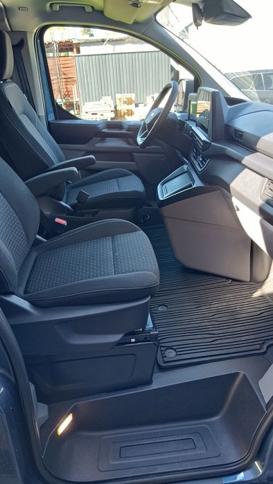 Wynajem wypożyczalnia busów Ford Transit Custom Automat