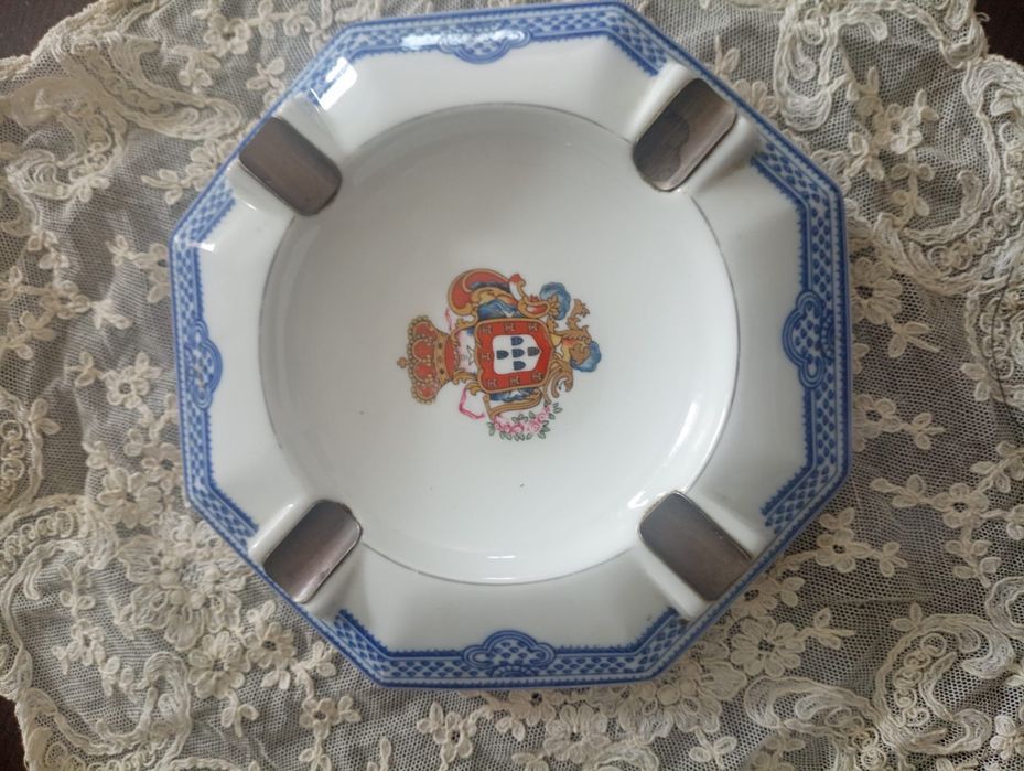 Cinzeiro antigo