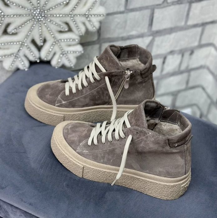 Продам черевики зимові