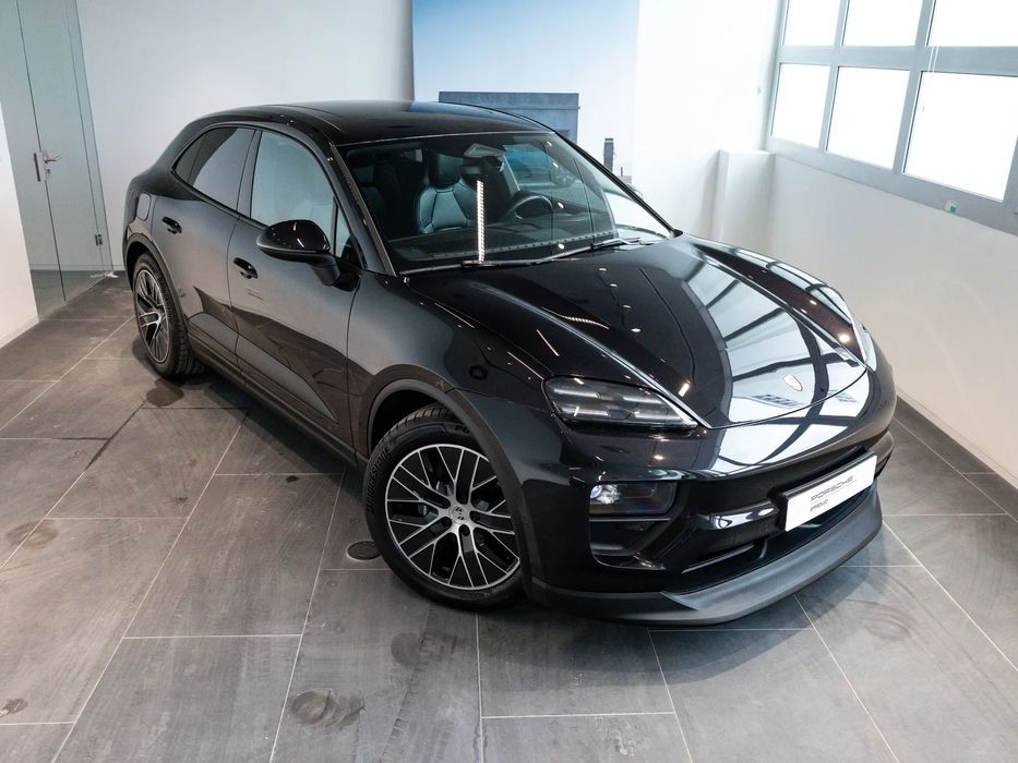 Porsche Macan Electric