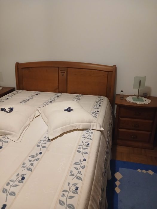 Quarto de casal  em cerejeira