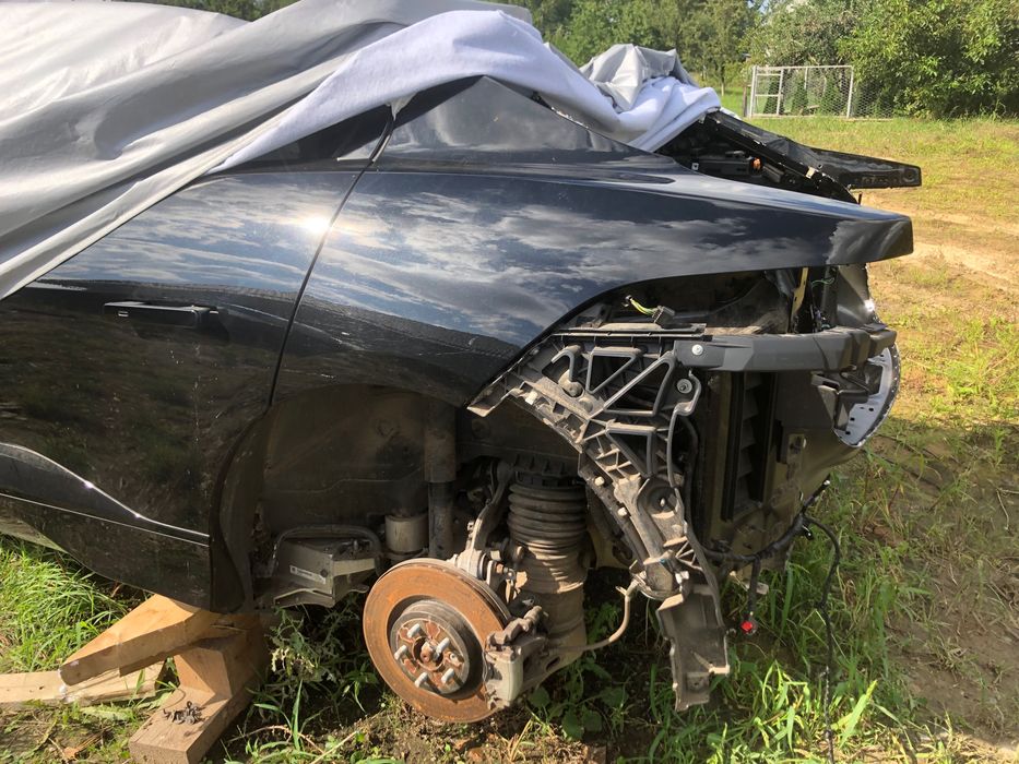 Електричний Ягуар I-pace запчастини у Львові в наявності