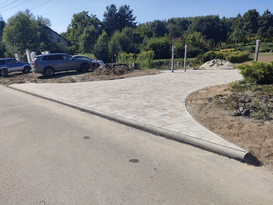 *usługi*wynajem*minikoparka*koparka*wozidło*ładowarka*rębak do drzewa*