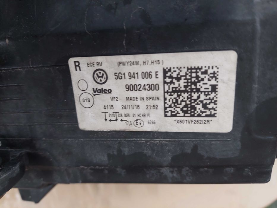 Lampa Przednia PRAWA VW GOLF 7 VII 5G1 Europa Oryginał
