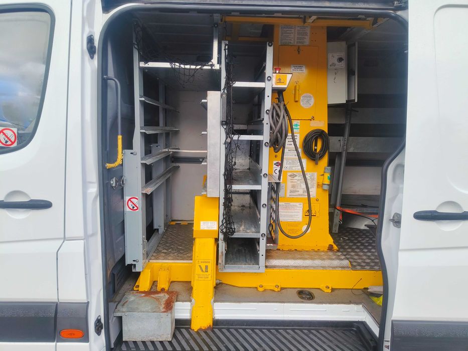 Автовишка на базі Mercedes-Benz Sprinter 2012