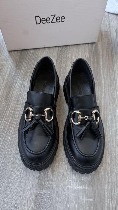 Чорні лофери, 39р