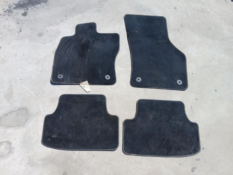 Dywaniki Dywany Komplet 4x Golf 7 VII 5-Drzwi 5G1 Europa