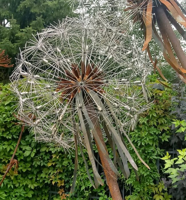 Садовая скульптура, одуван