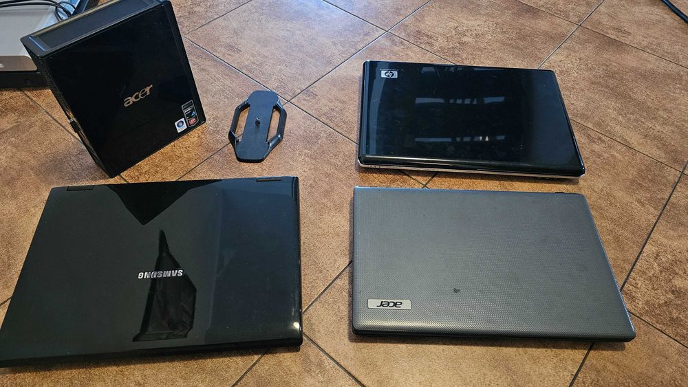 Laptopy oraz mini-komputer+podstawka pionowa na części, do naprawy