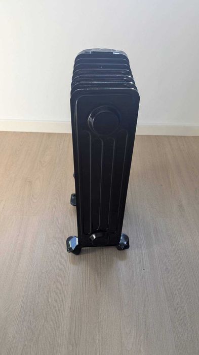 Aquecedor a óleo AEG RA 5587, 1500 W