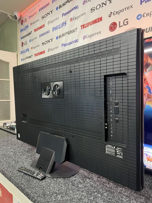 ТОП телевізор Hisense 55U8Q MiniLED ULED 165hz