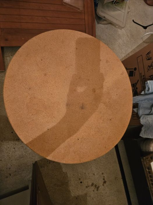 Mesa circular de madeira