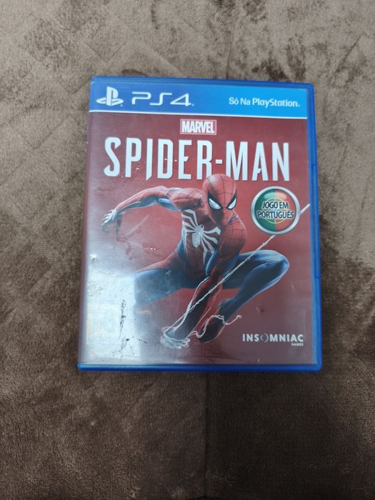 Jogos PS4 call of duty Infinity Warfare e  Marvels Spiderman