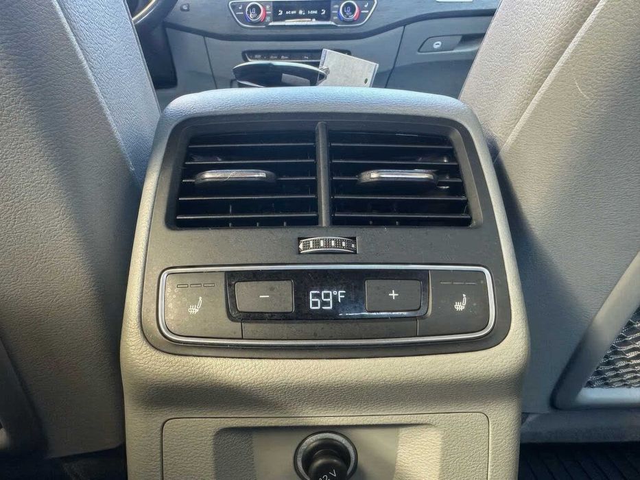 Audi A4 quattro Premium Plus      2017