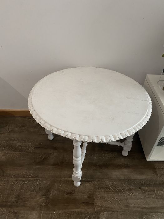 Mesa, movel pequeno