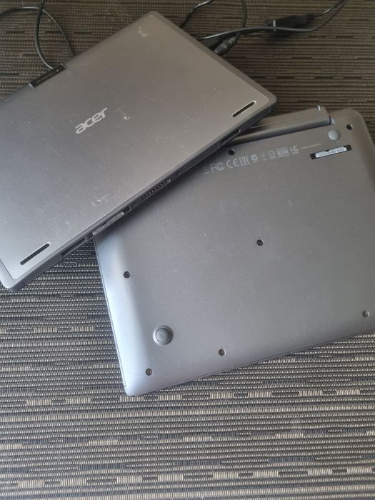 Планшет Нетбук Трансформер acer one 10 s1002. Зарядка, мышка.