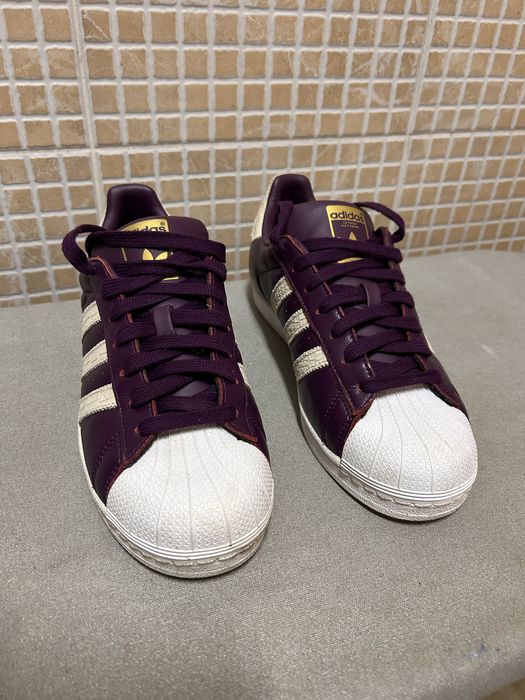 Dapatilhas Adidas mesmo como novas