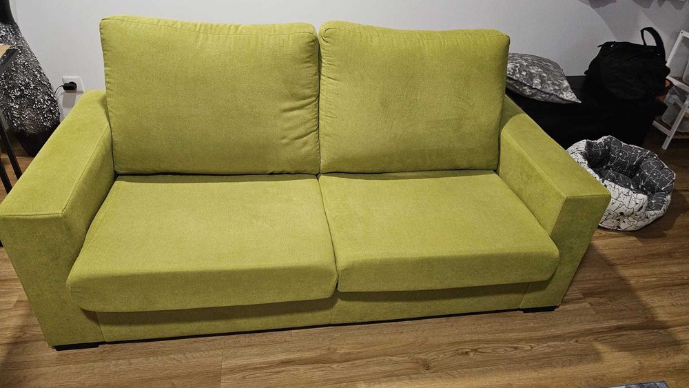 Sofá semi novo 3 lugares