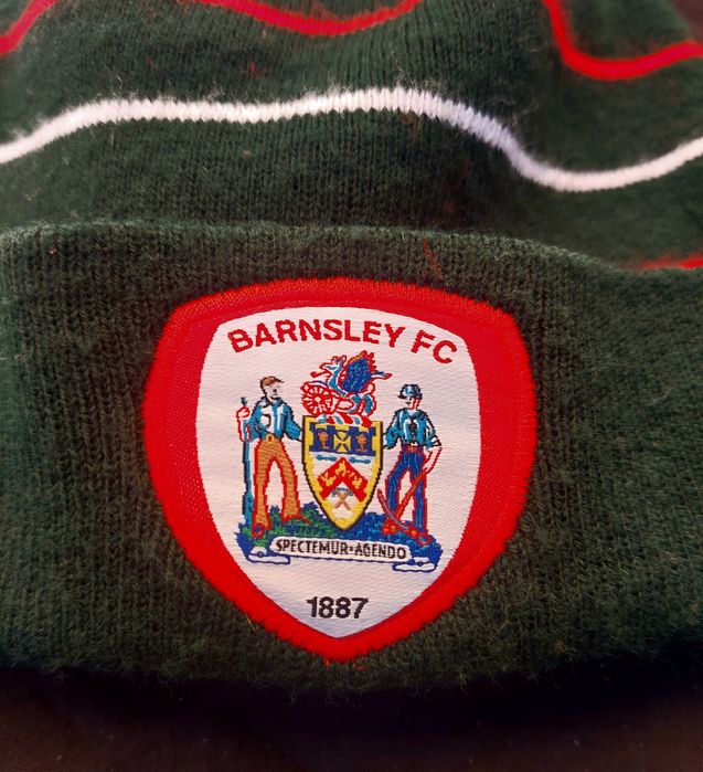 Barnsley    FC,czapka.