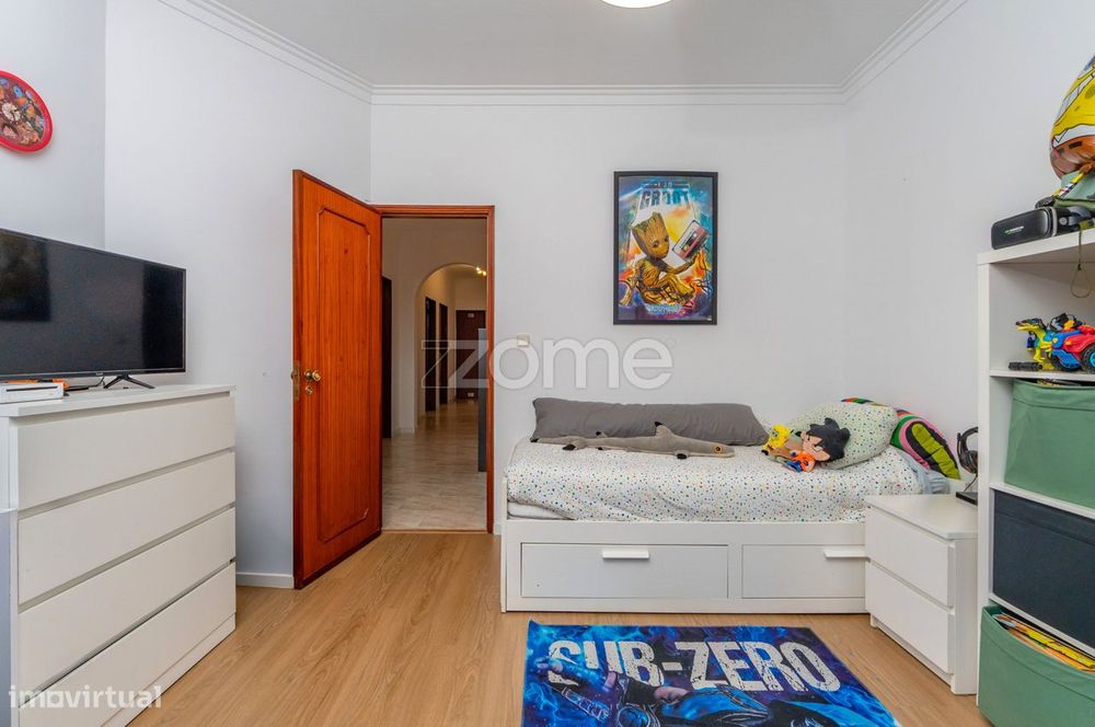 Apartamento T3 na Torre da Marinha, Seixal