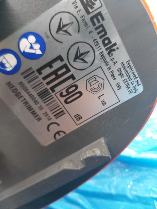 corta sebes Oleo-mac a bateria