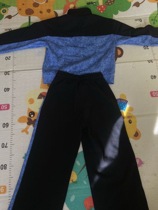 Стильний синій костюм XS ідеальний на весну та зиму