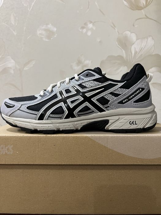 Asics Gel- Venture 6