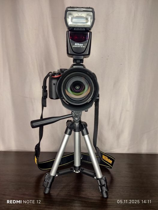 Продам Nikon D5100+спалах Nikon SB-700