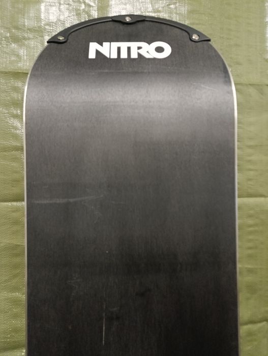 Nr 63 Deska snowboardowa NITRO Prime 165 cm + wiązania