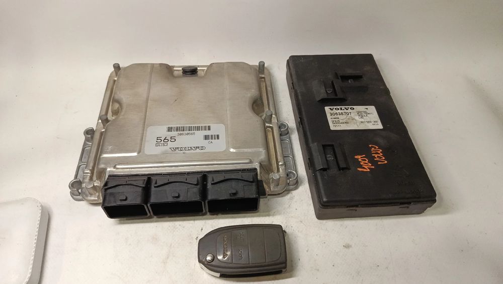 Centralina motor / ECU VOLVO V40 Combi (VW)
